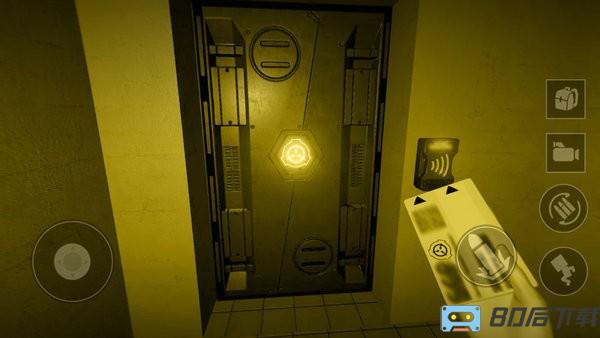 恐怖后室模拟器游戏